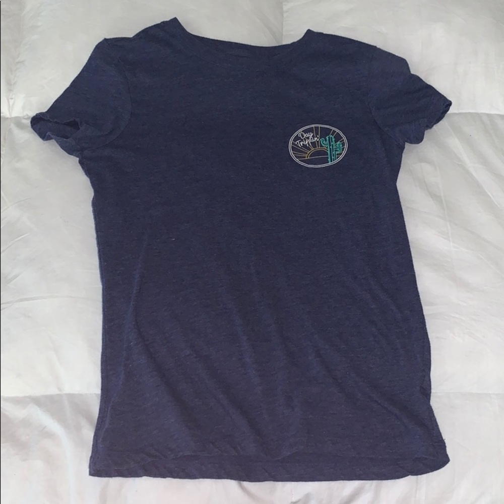 navy blue t-shirt ✰